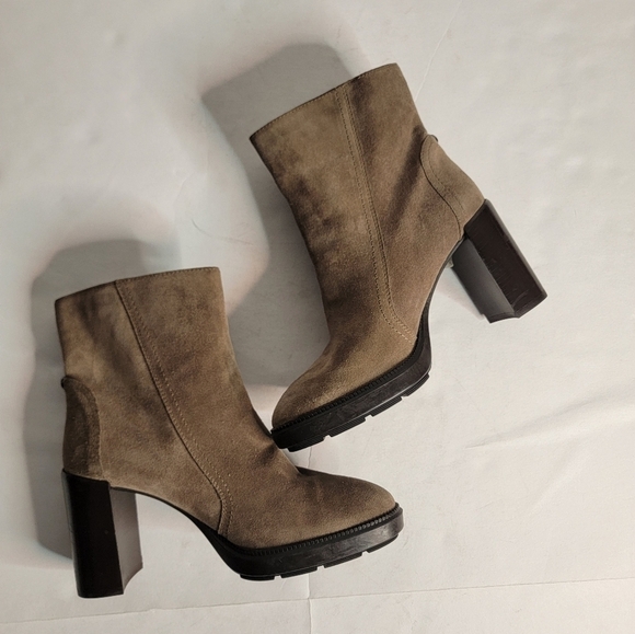 Aquatalia Ilena Heel Boots Sz 10 Suede Ankle Booties Tan - Picture 9 of 11